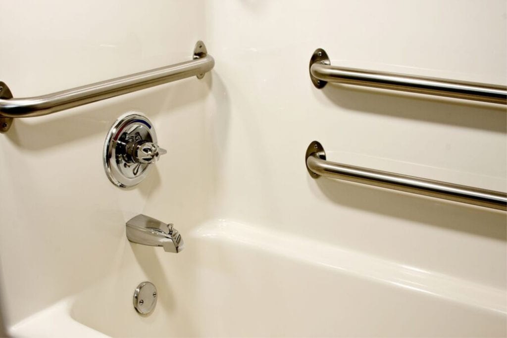 Caregiver in Warren County VA: Senior Bathing Tips